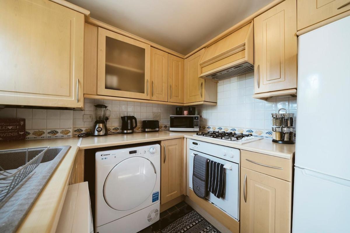 Appartamento Cosy 2 Bdr Flat 5 Min To Excel Free Car Parking