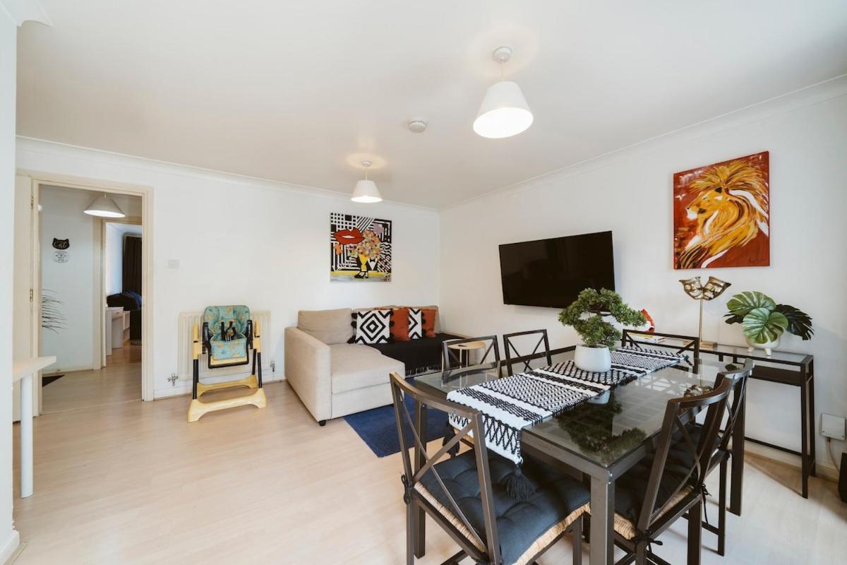 Cosy 2 Bdr Flat 5 Min To Excel Free Car Parking *