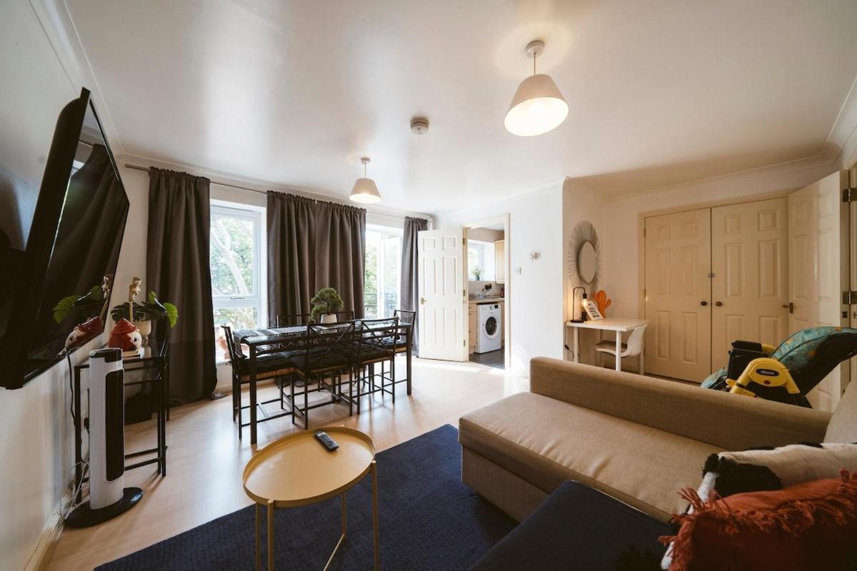 Cosy 2 Bdr Flat 5 Min To Excel Free Car Parking Appartamento *